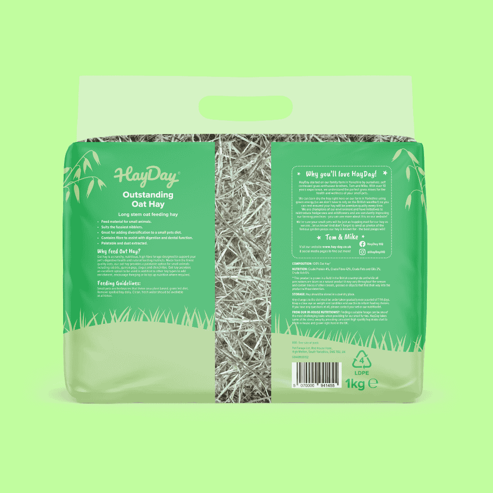HayDay Outstanding Oat Hay 1kg, back of packaging, on a light green background.